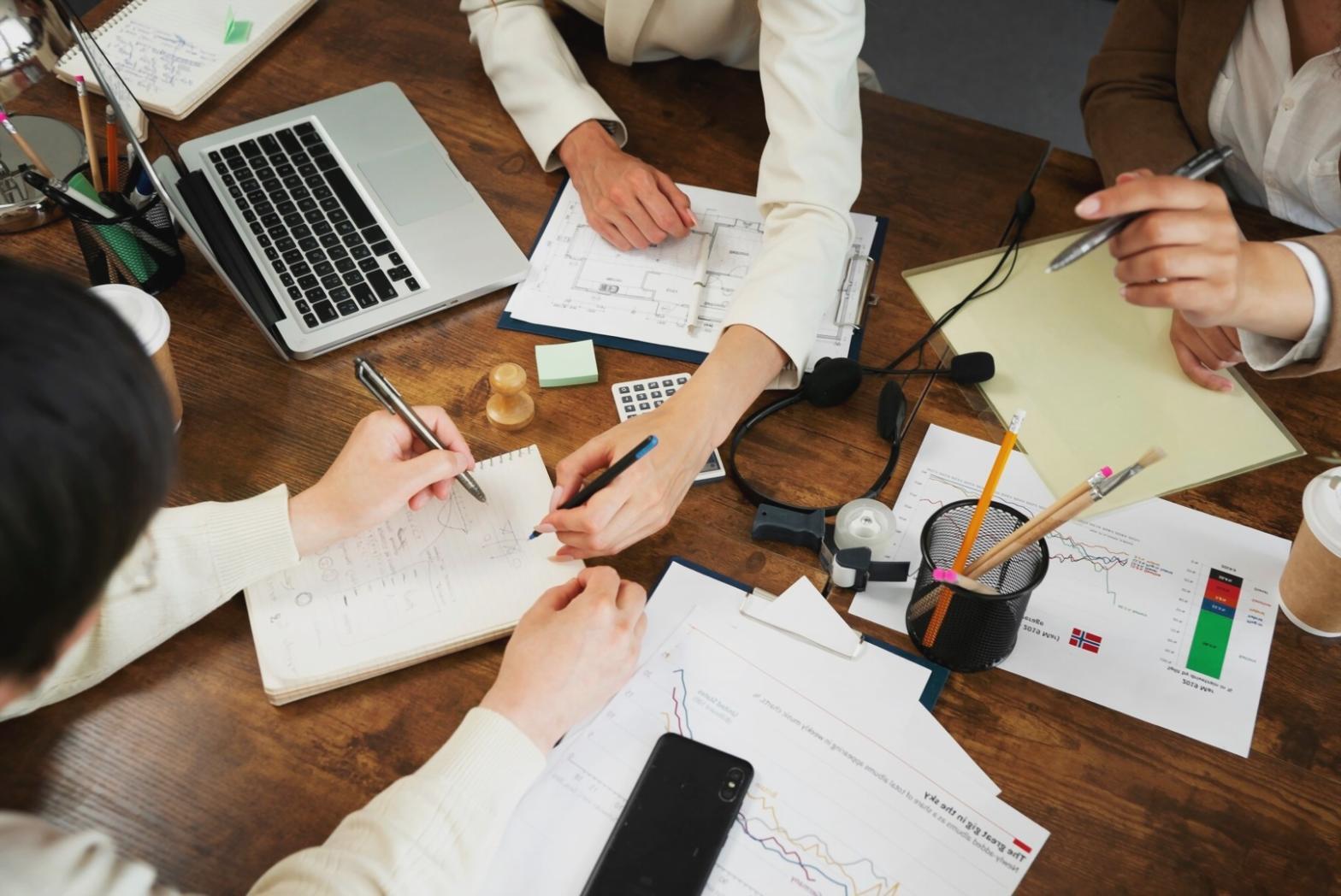 Studio comparativo su strategie di riduzione del debito personale